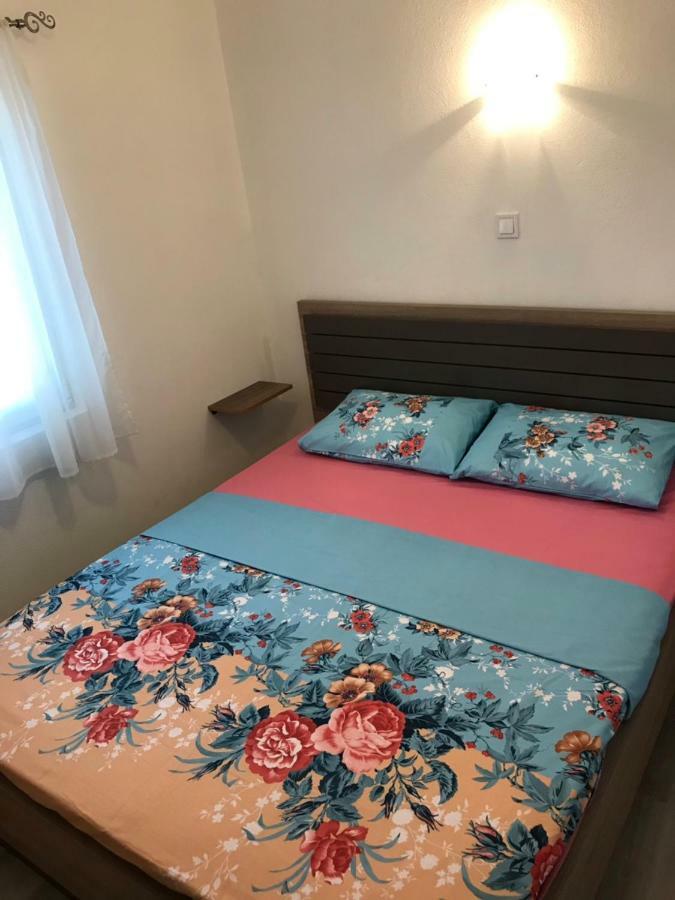Apartmán Apartman Djordje 1 Budva Exteriér fotografie