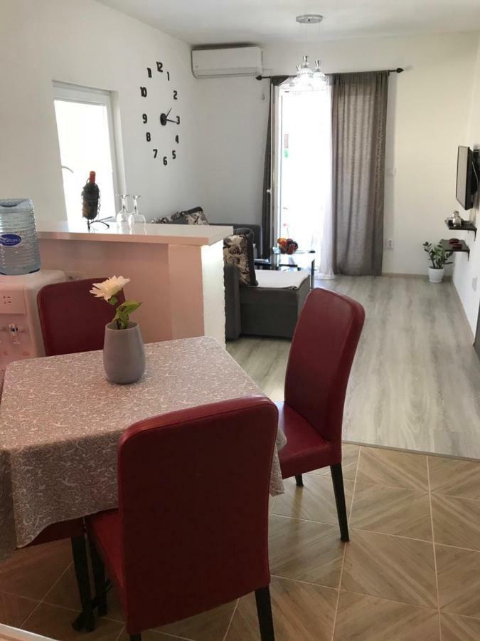 Apartmán Apartman Djordje 1 Budva Exteriér fotografie